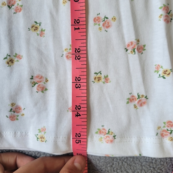 floral picnic dress - Picture 3 of 4